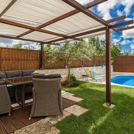 Apartamento With Privat Pool